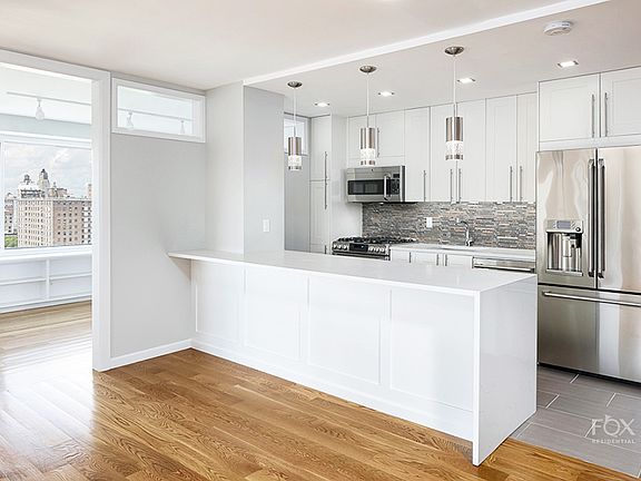 5th image of 400 Central Park W APT 19C