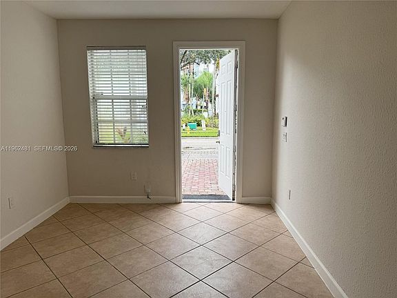 5th image of 1048 NE 30th Ave #1048