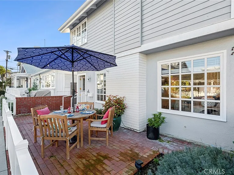 117 Amethyst Ave — Photo 36