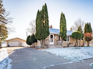 4422 Glenwood St, Duluth, MN 55804