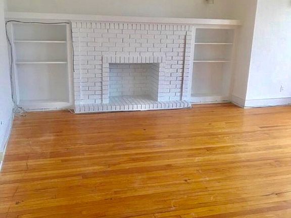 4th image of 6747 S Paxton Ave APT 3N