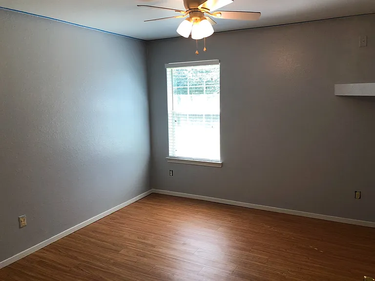 5377 Chatham Ave #E — Photo 14