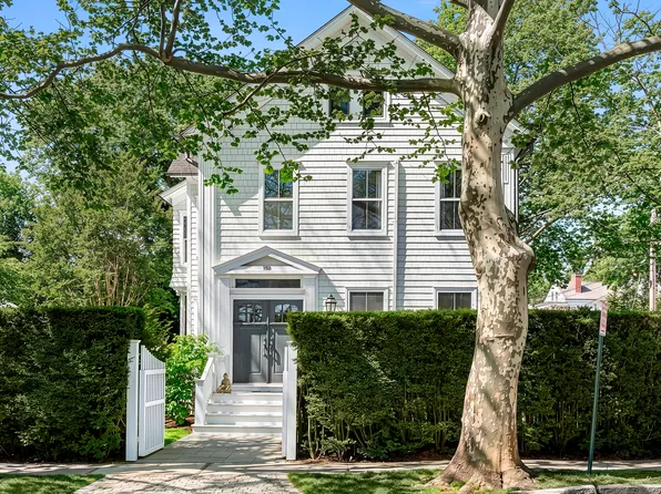 150 Madison St, Sag Harbor, NY 11963