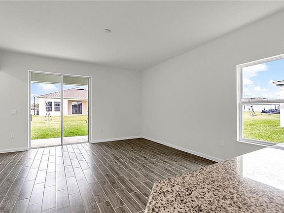 3rd image of 3538 Fernanda Dr