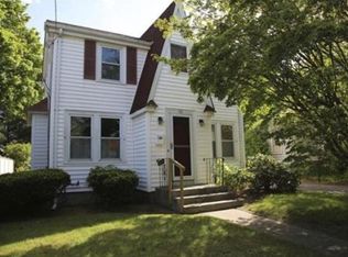 12 Piedmont St, Cranston, RI 02910