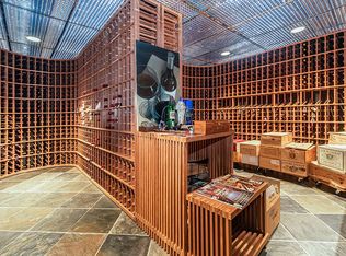 107 Normandy Rd, Longmeadow, MA 01106