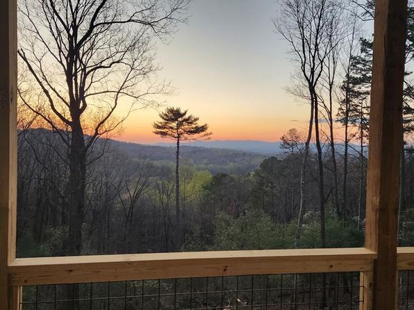 774 Hickory Ridge Dr, Ellijay, GA 30536