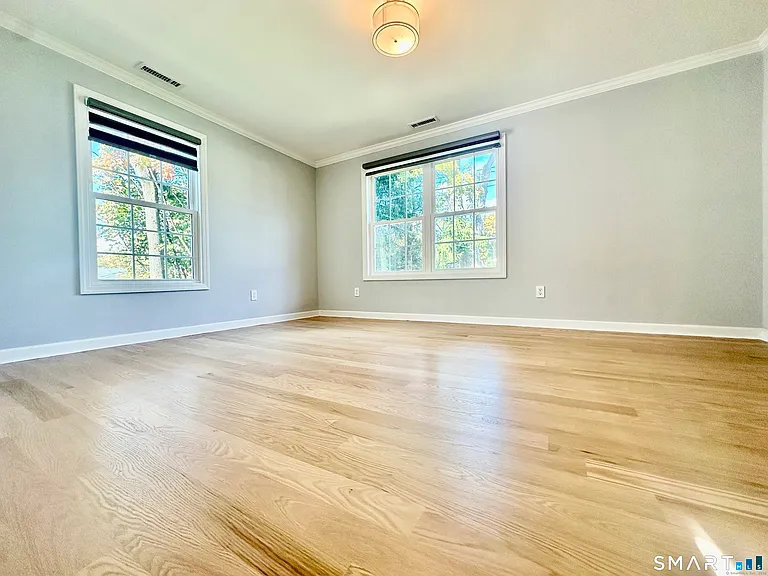 123 East Ave — Photo 10