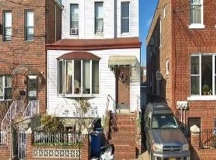 2124 43rd St, Long Island City, NY 11105