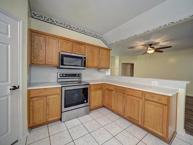 1129 Cupertino St — Photo 5