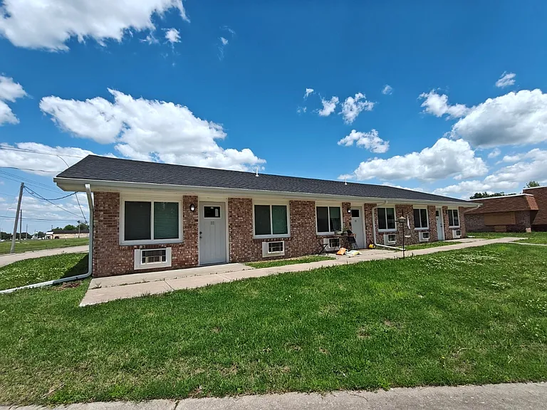 1336 N Walnut St — Photo 2
