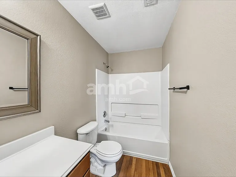 723 Rodeo Rnch — Photo 14