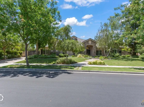 11401 Queensbury Dr, Bakersfield, CA 93312