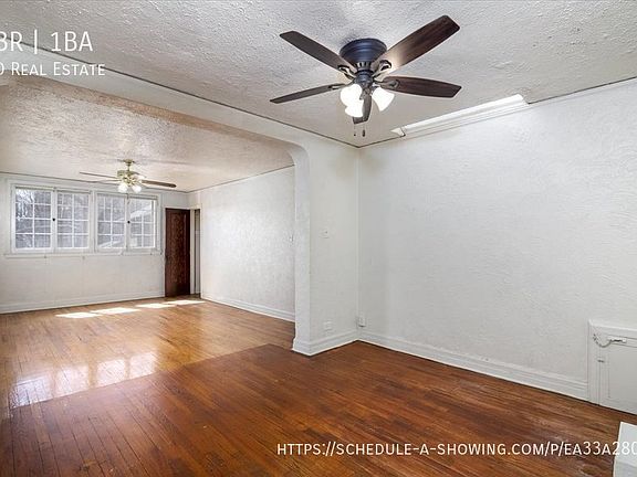 4th image of 1320 N York St #28