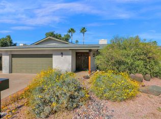 2818 E Calaveros Dr, Phoenix, AZ 85028