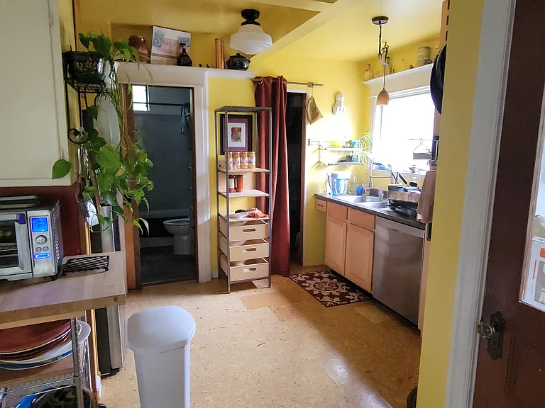 2312 Elizabeth St — Photo 12