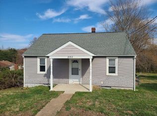 500 Claiborne Ave, Fredericksburg, VA 22405