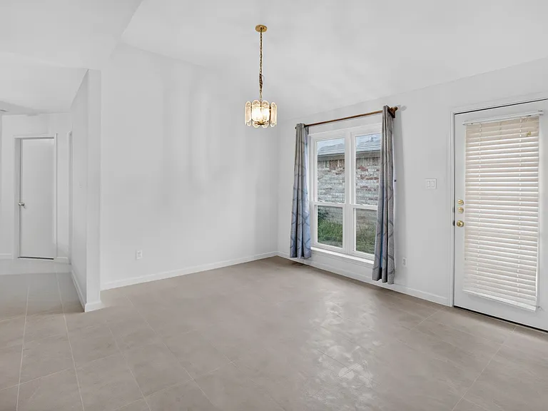 7016 Snowivy Ct — Photo 7