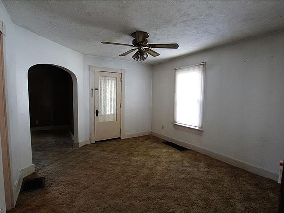 5th image of 257 Grandview Ave