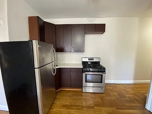 Rented by Zjama Realty Corp | media 1