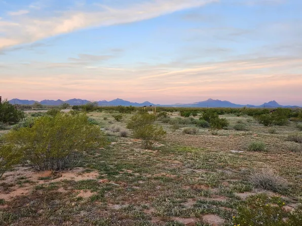 7716 N Shadows Desert Ln, Marana, AZ 85653