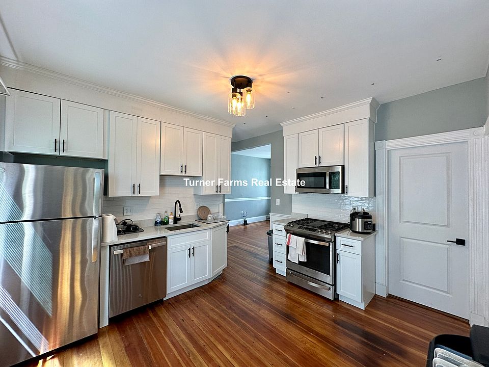 1st image of 37 Harbor View St #3R