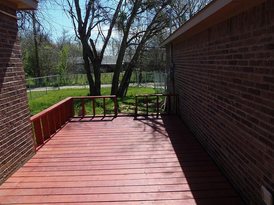 1st image of 750 Willowood Ln