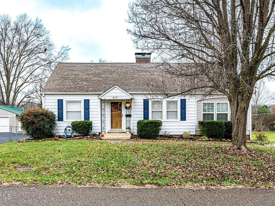 1st image of 217 Doughty Dr