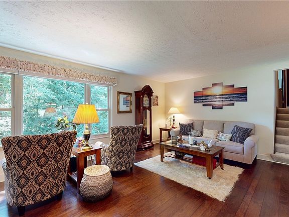 4th image of 532 Alandale Dr