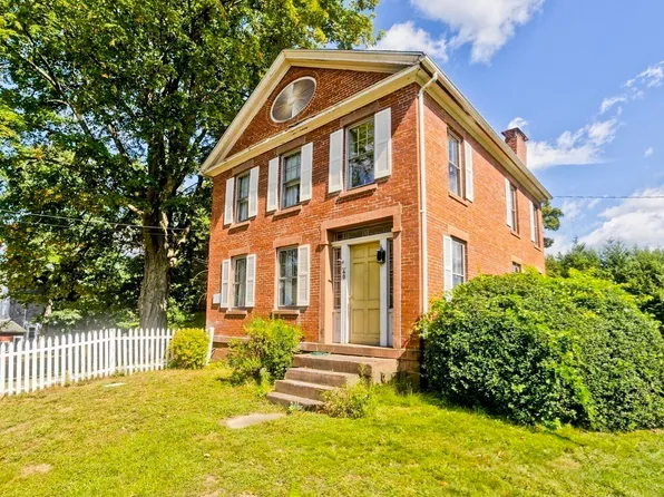 40 Somers Rd, East Longmeadow, MA 01028