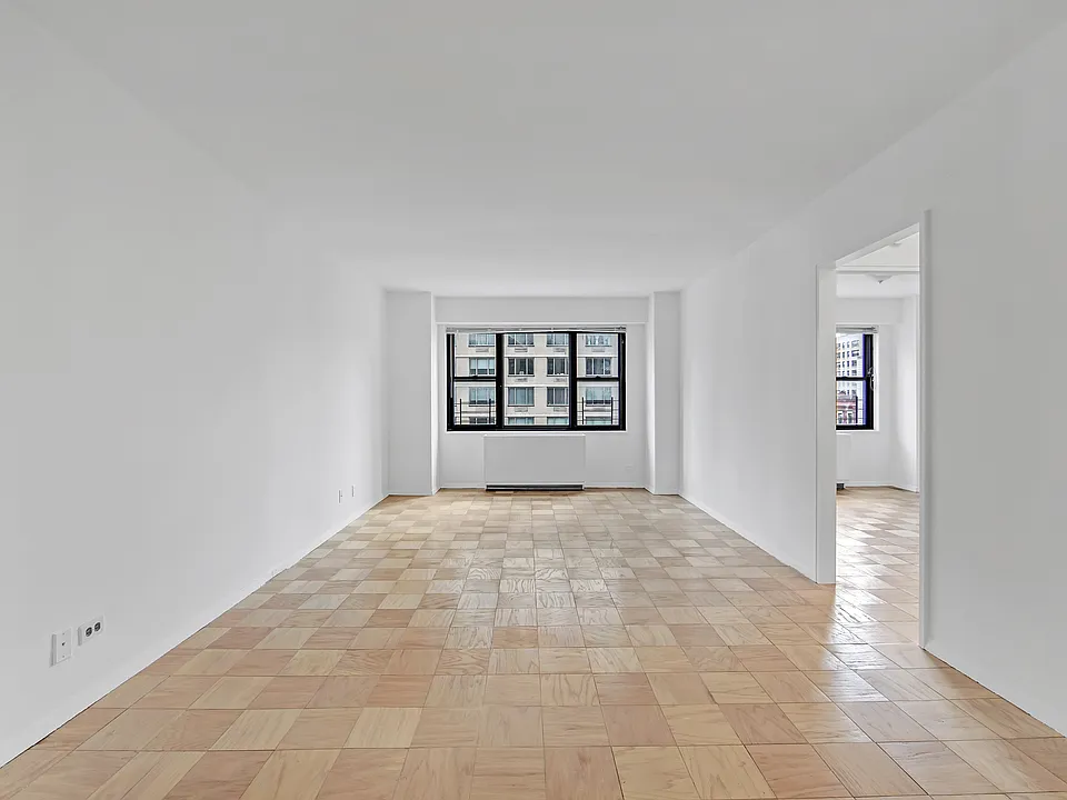 345 E 80th St #7D