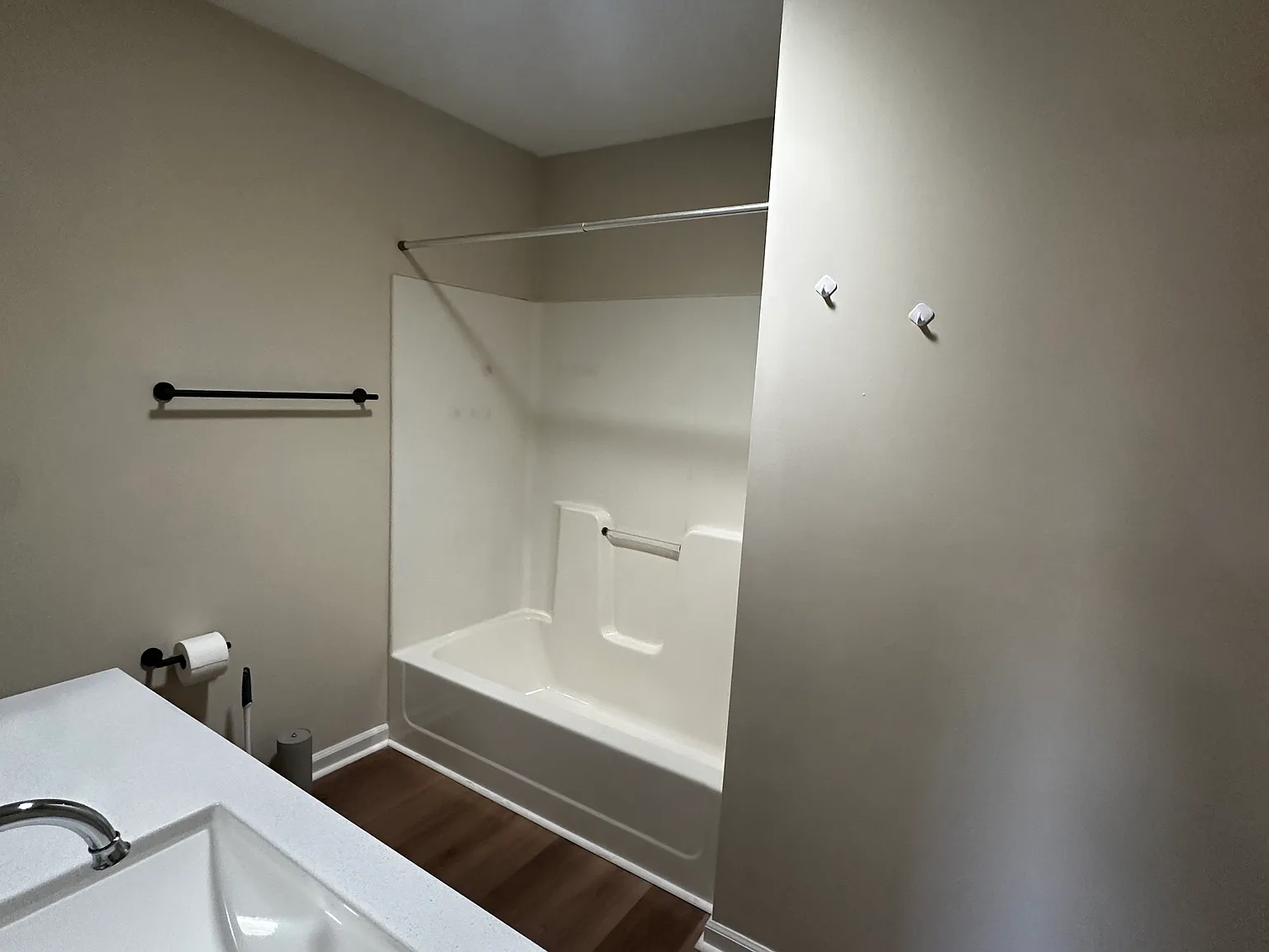 2 bed, 1244 sqft, $1,600 — Photo 3