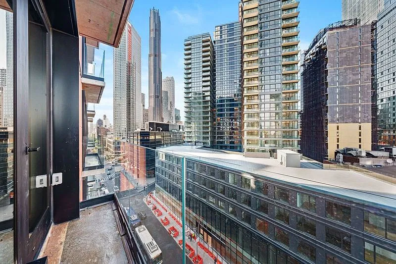 570 Fulton Street — Photo 2