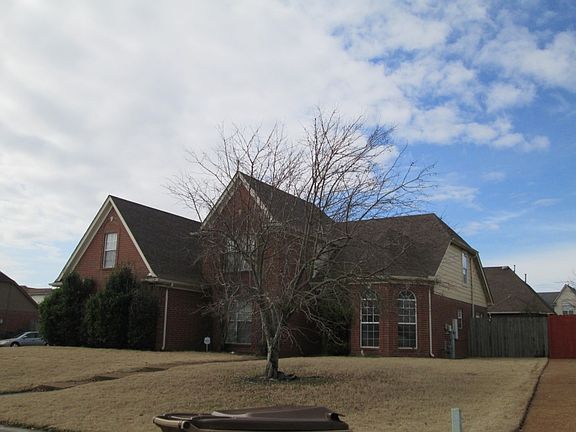 2nd image of 4751 Wemberley Dr
