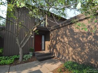 15 Westbury Ct, Ann Arbor, MI