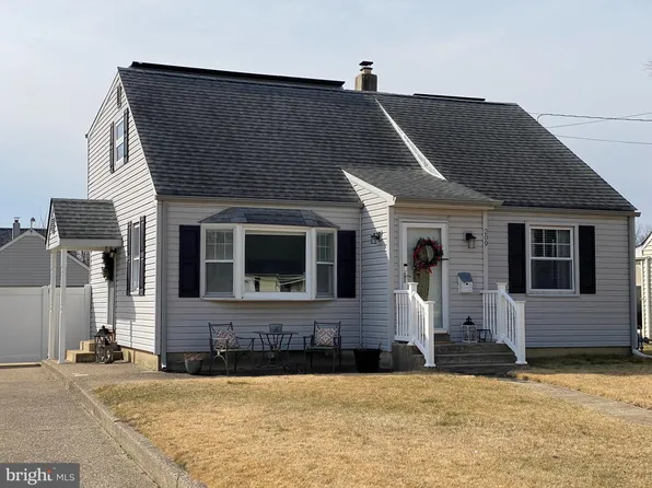 209 Knight Ave, Runnemede, NJ 08078