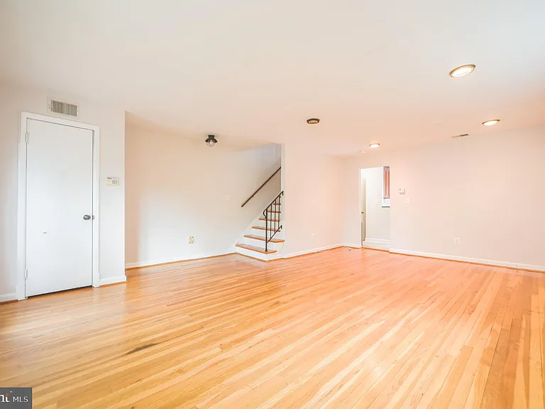 21 W Taylor Run Pkwy #A-W — Photo 5