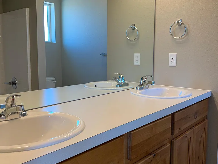 3960 Hackberry St — Photo 5