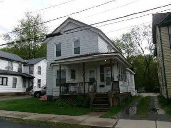 10 N Water St, Gloversville, NY 12078