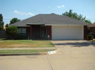 5305 Long Leaf Dr, Wichita Falls, TX 76310