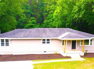 462 N Greenway Dr S, Trinity, AL 35673