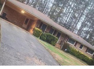 5449 Beaver Dr SW, Mableton, GA 30126