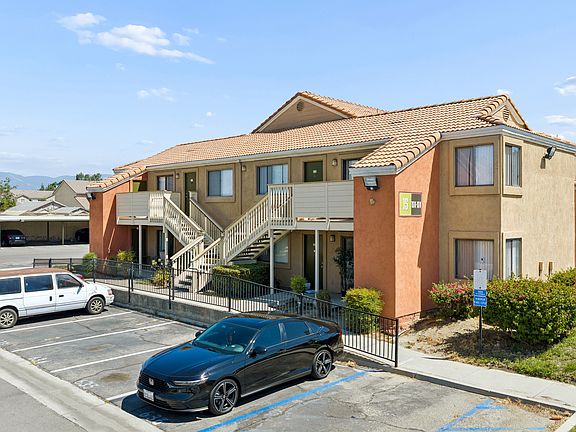 5th image of 200 S Linden Ave #976382