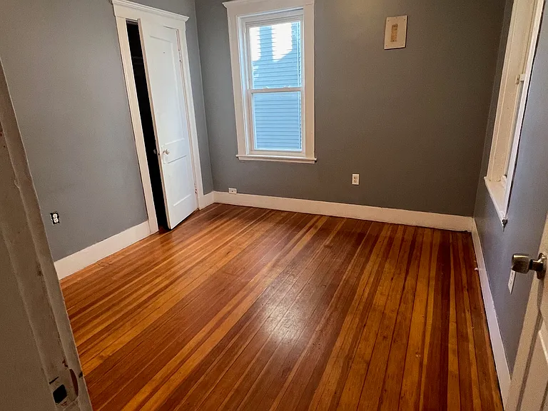 130 Armandine St #1 — Photo 4