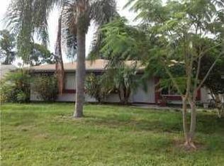 431 SE Thanksgiving Ave, Port Saint Lucie, FL 34984