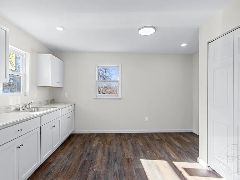 502 E Ormsby Ave #2 — Photo 9