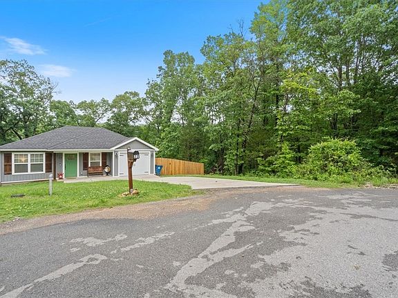 2nd image of 22 Winchelsea Ln