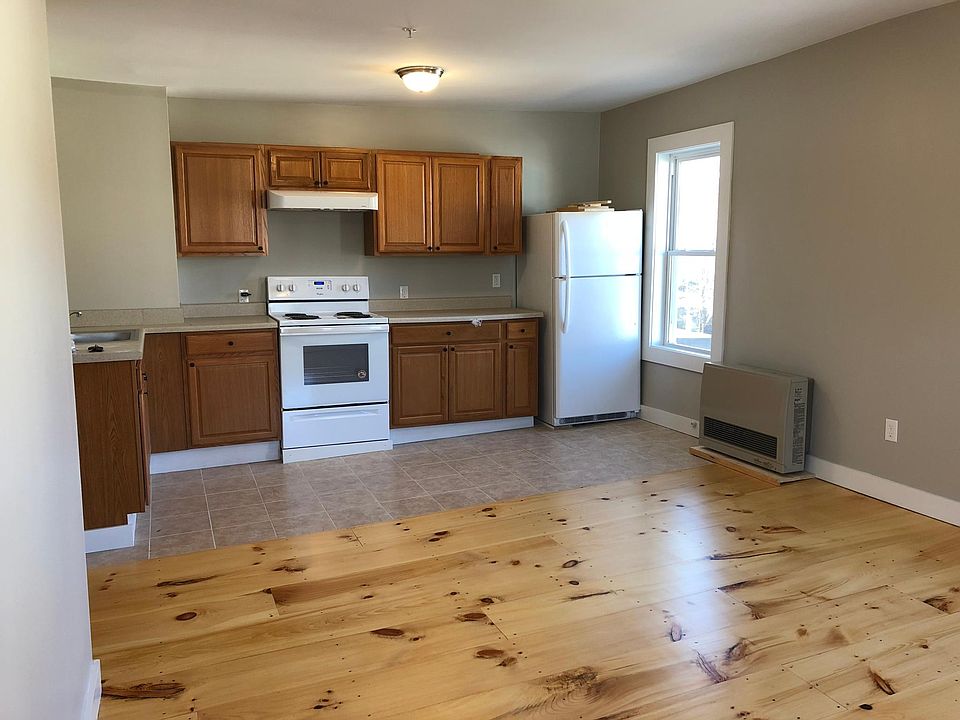 1st image of 212 Brown St #304