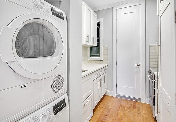 5th image of 427 E 80th St APT 2B