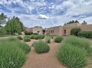 750 Chamisal Rd NW, Los Ranchos De Albuquerque, NM 87107